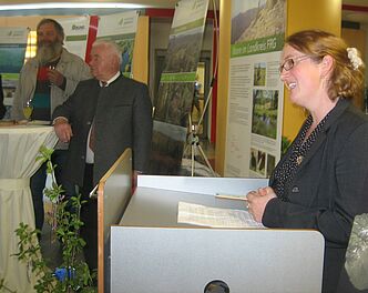 Christiane Grapentin hält die Eröffnungsansprache